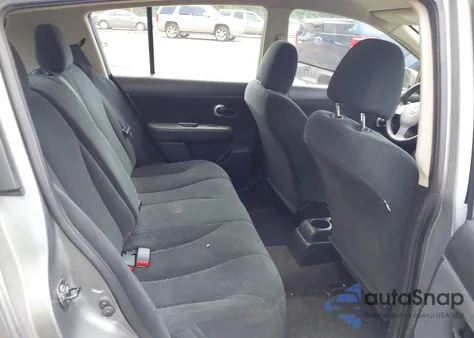 2011 Nissan Versa 1.8S z USA, uszkodzony, nr VIN 3N1BC1CP4BL375350